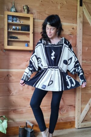 SWEATER PONCHITO 🎵🎶🎼